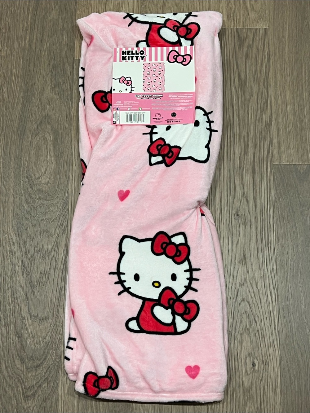HELLO KITTY Silk Touch Throw Blanket 50x70 Pink Red Heart Face Bow Logo NWT New